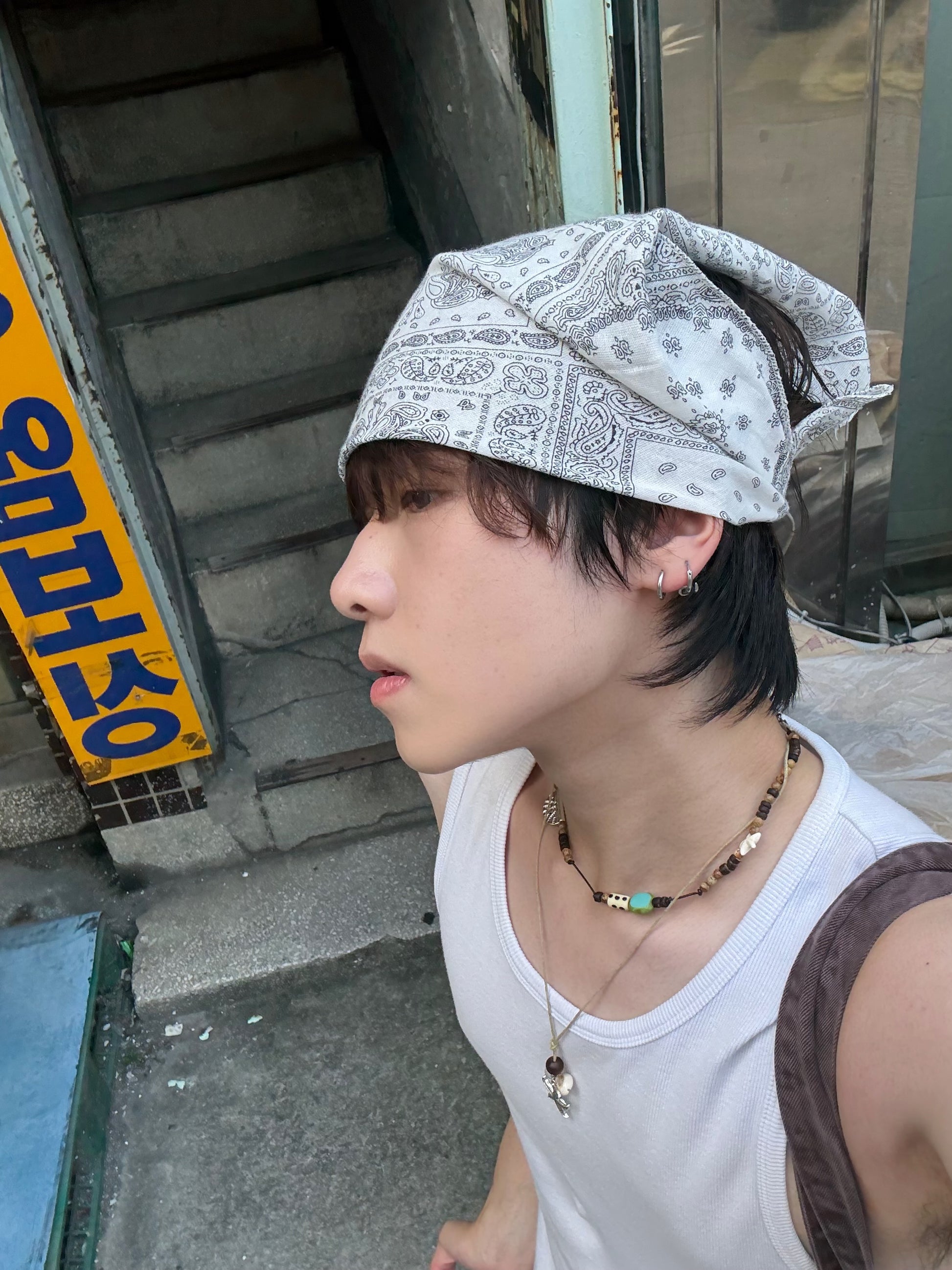 paisley printed scarf (white)