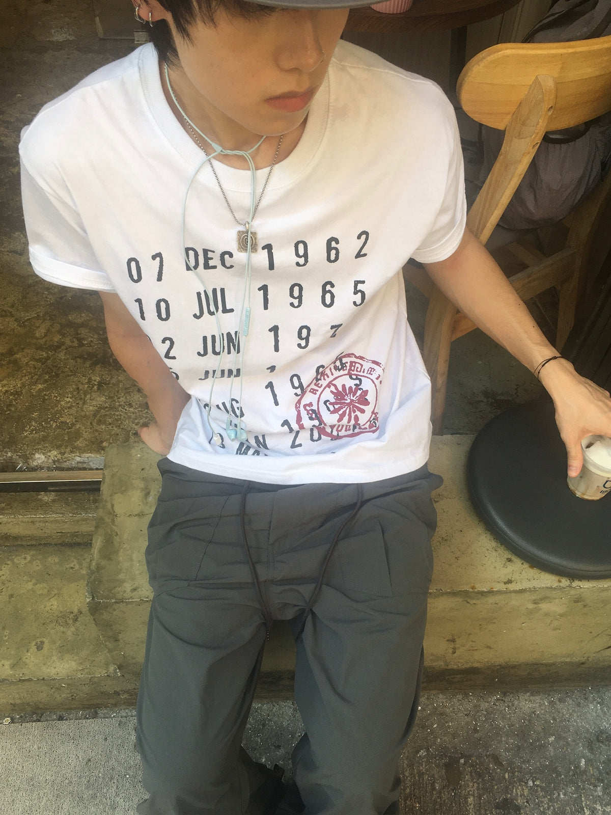 calender print tee (white)