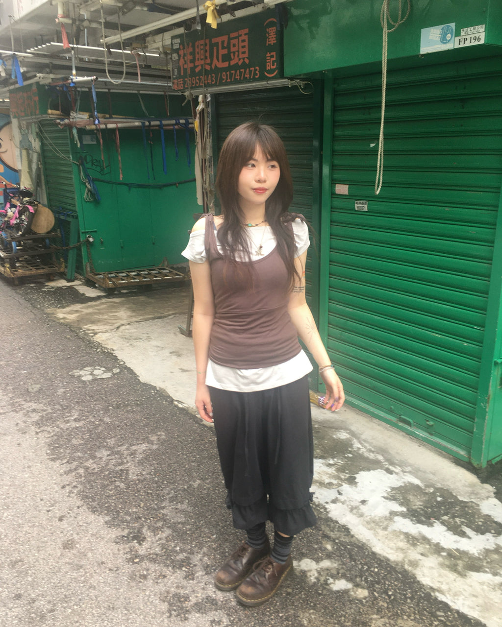 two-piece layered tee (brown/light grey)