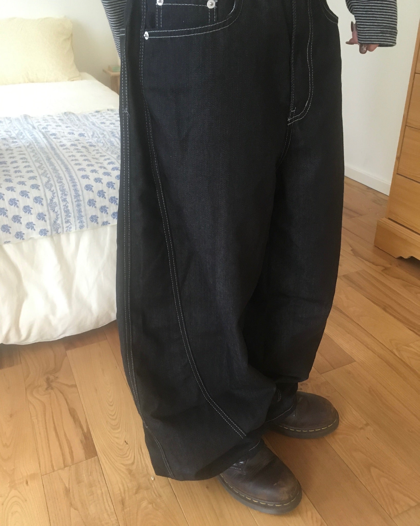 stitch pocket pants (black)