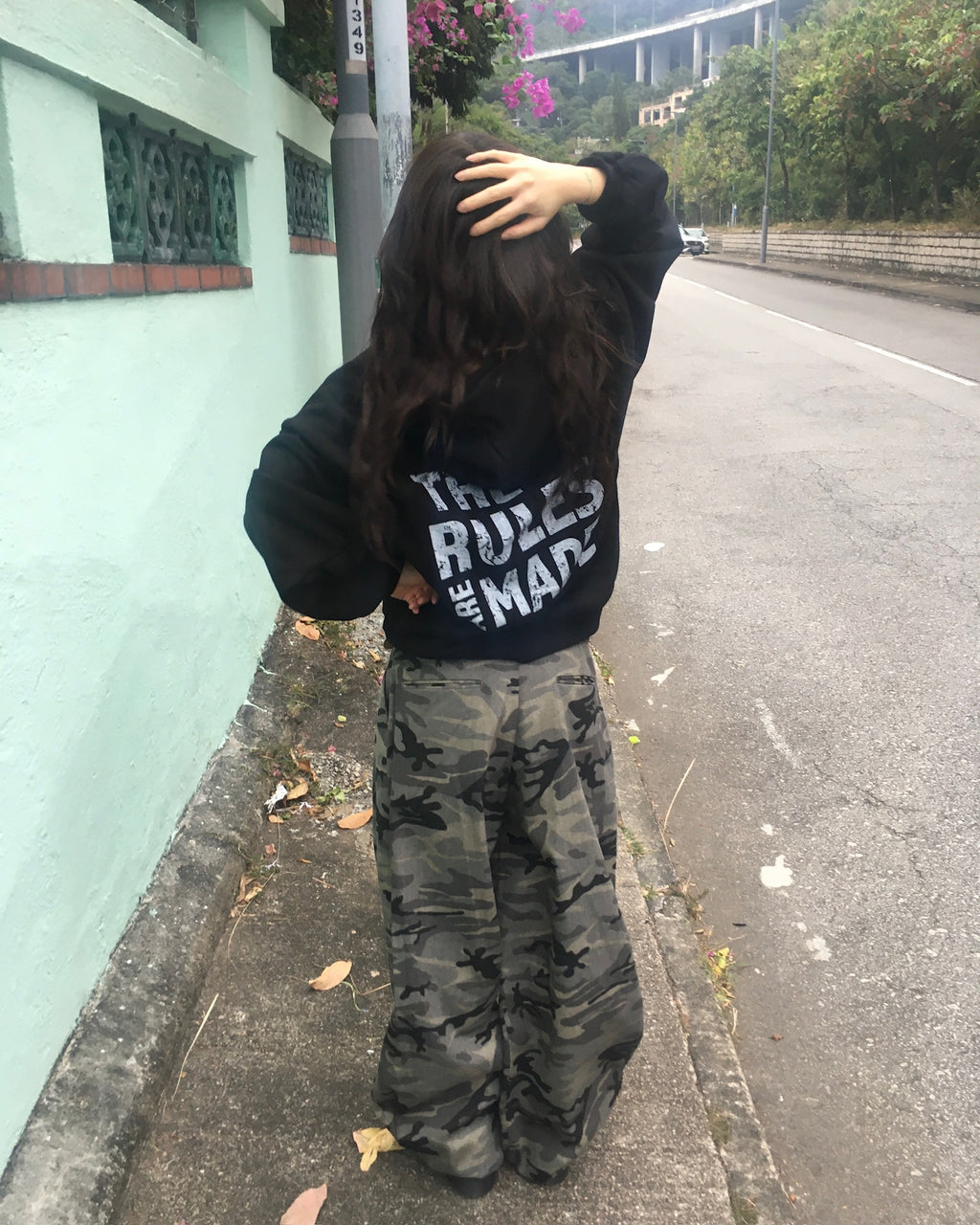 camo baggy pants (women wear)