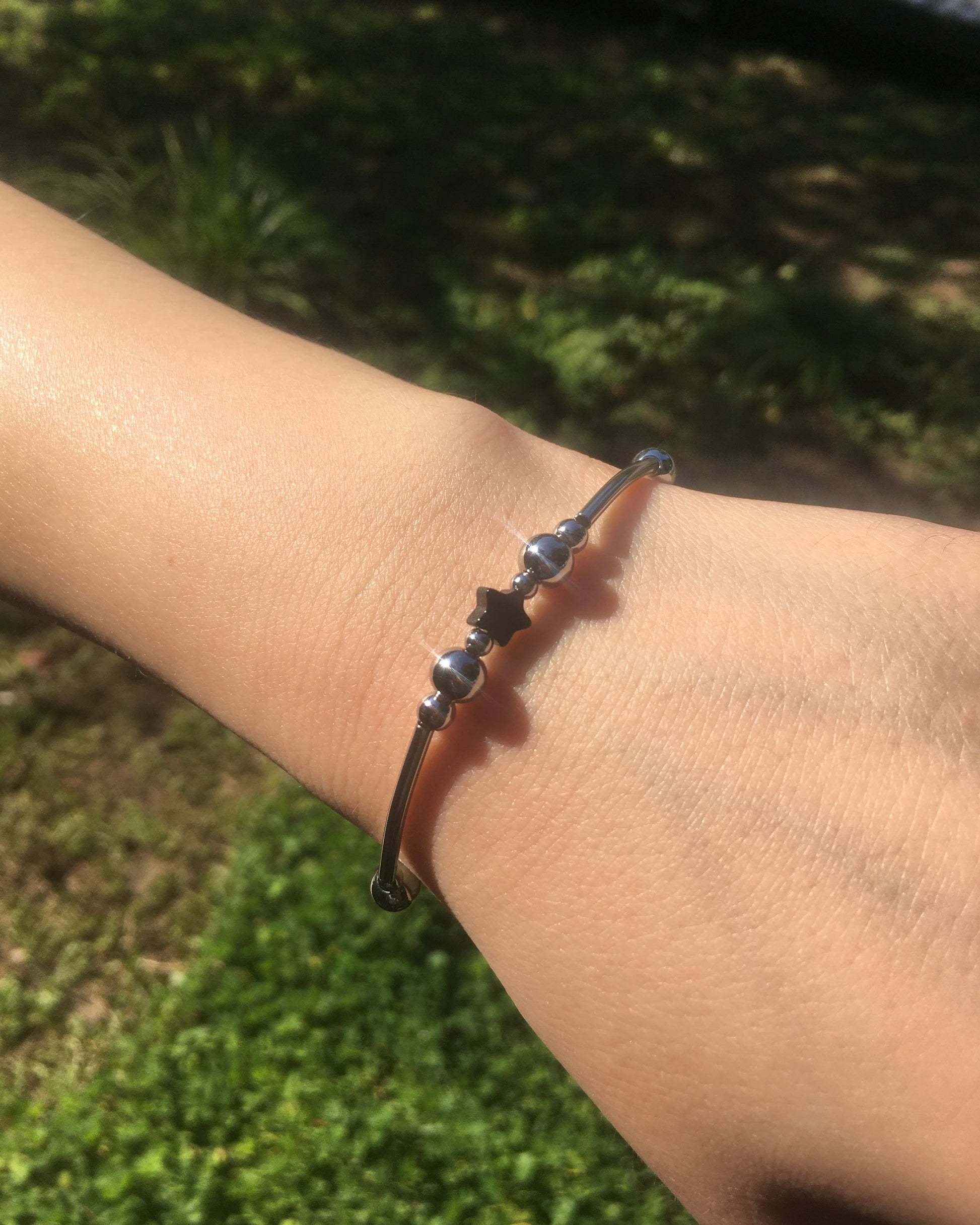 galaxy star bracelet (black)