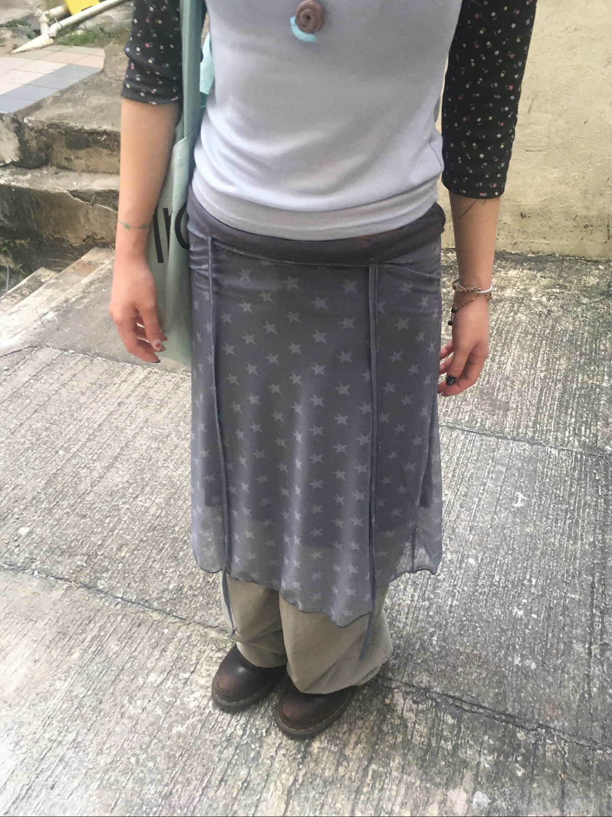 star mesh warp skirt (dusty blue)