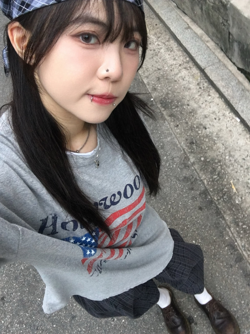 hollywood painted tee (grey)