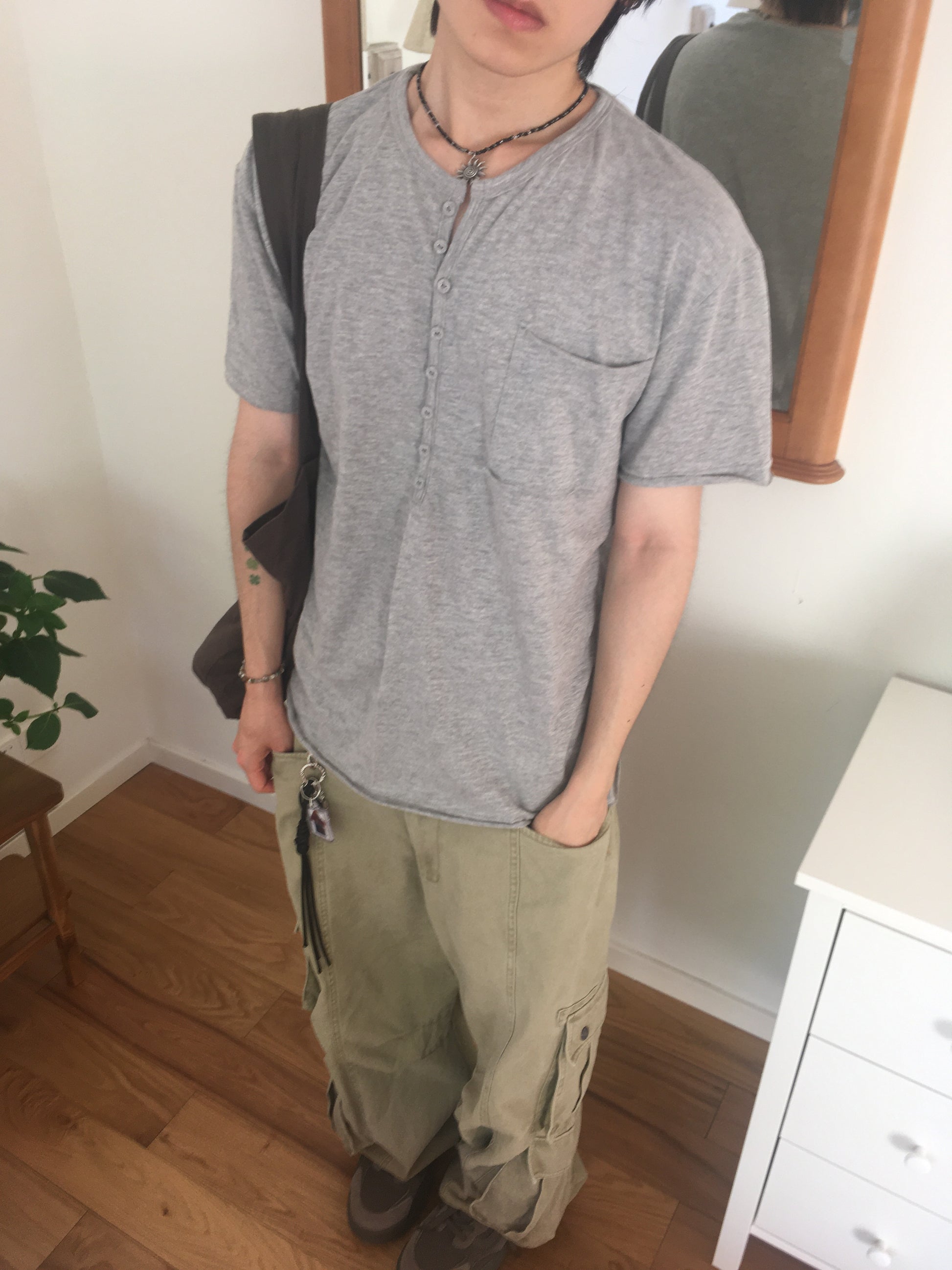 henley button tee (grey)
