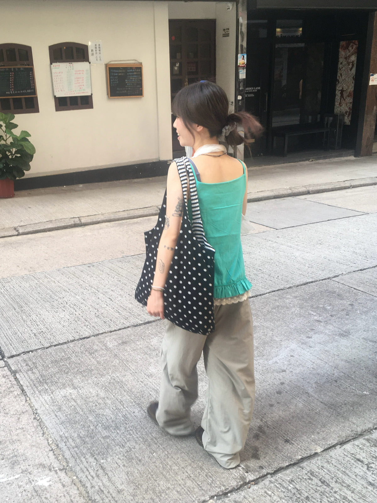 reversible shoulder bag (black)