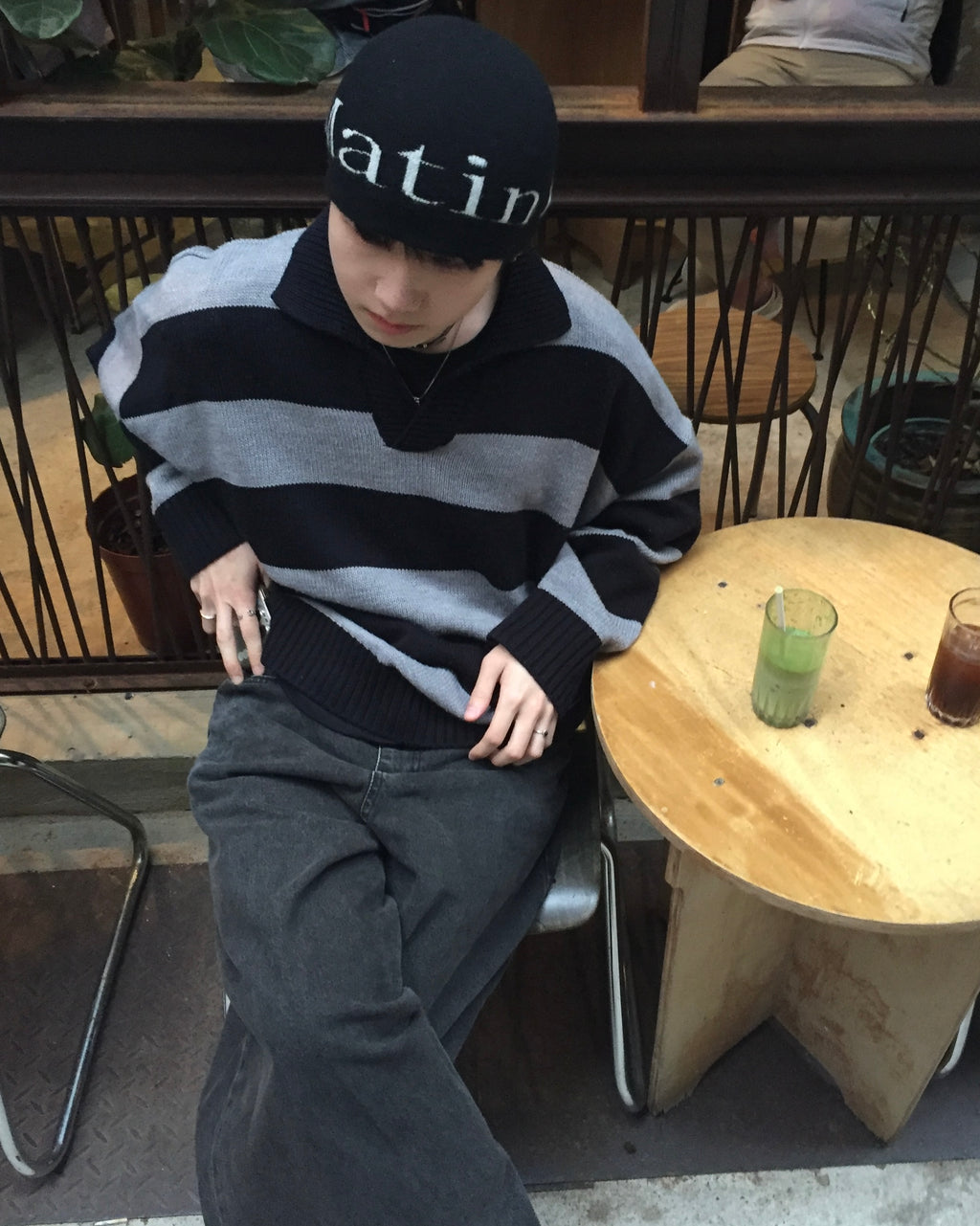 V neck stripe knit polo