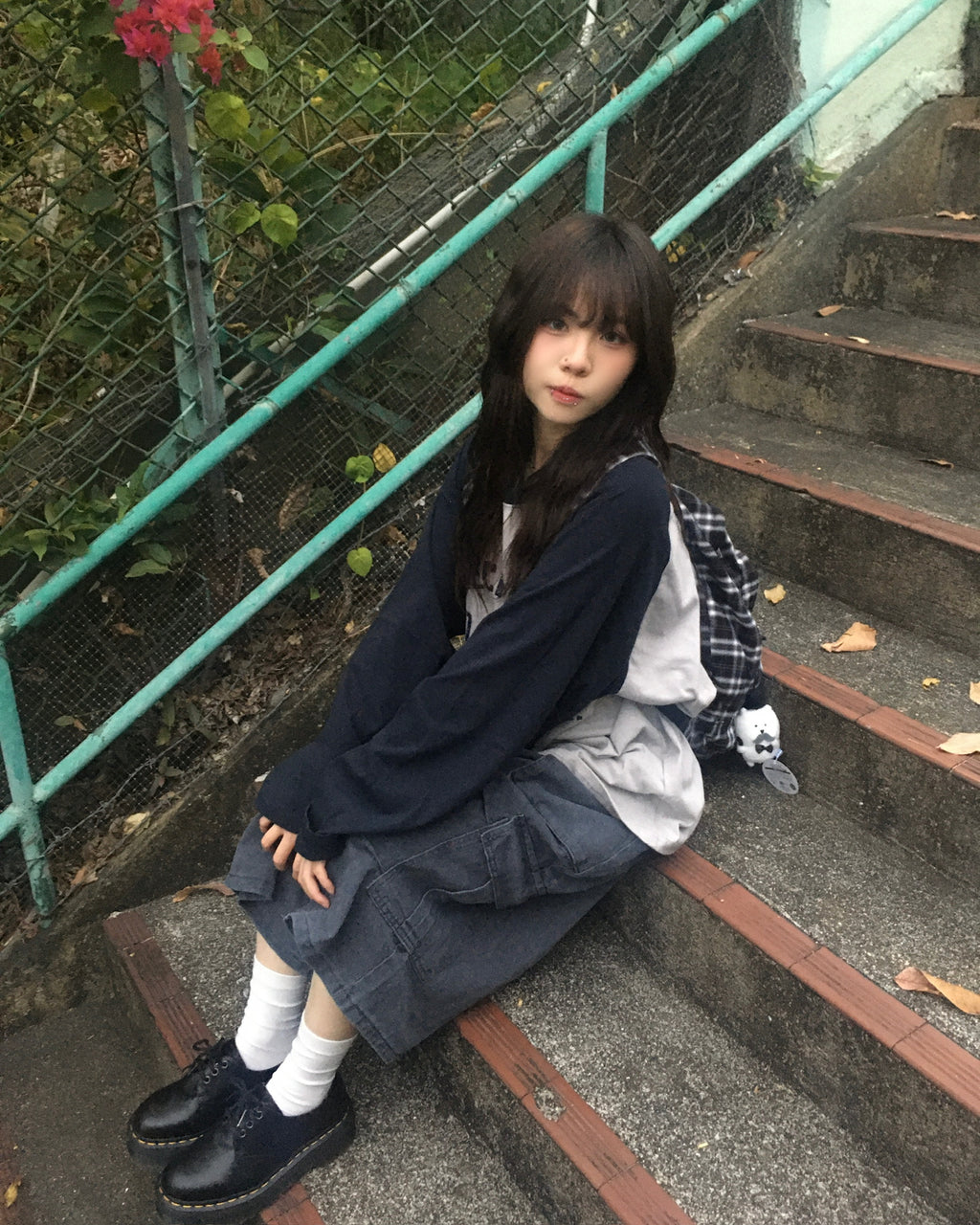 checkmates raglan tee (navy/grey) (women)