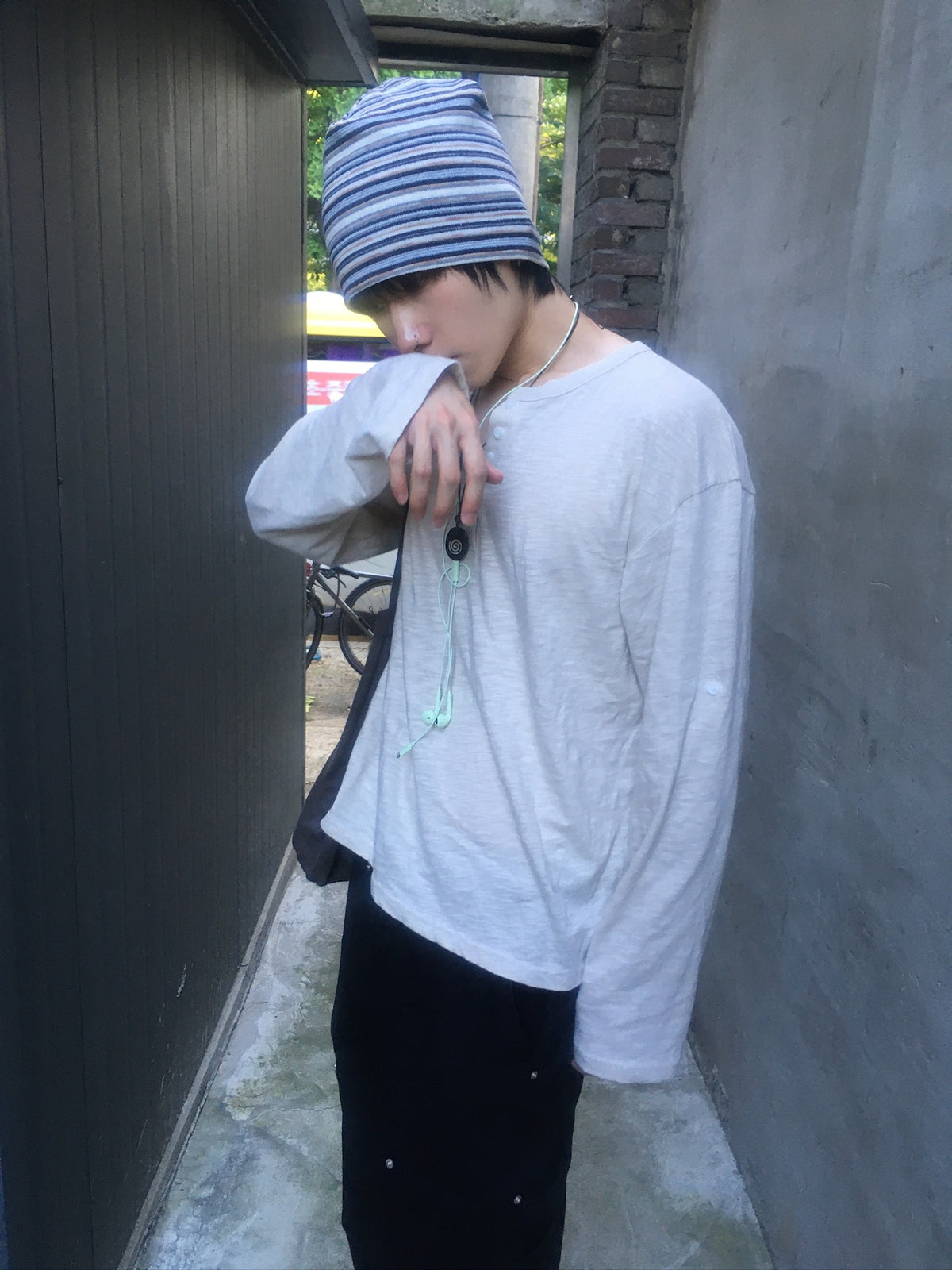 coco stripe beanie (black)