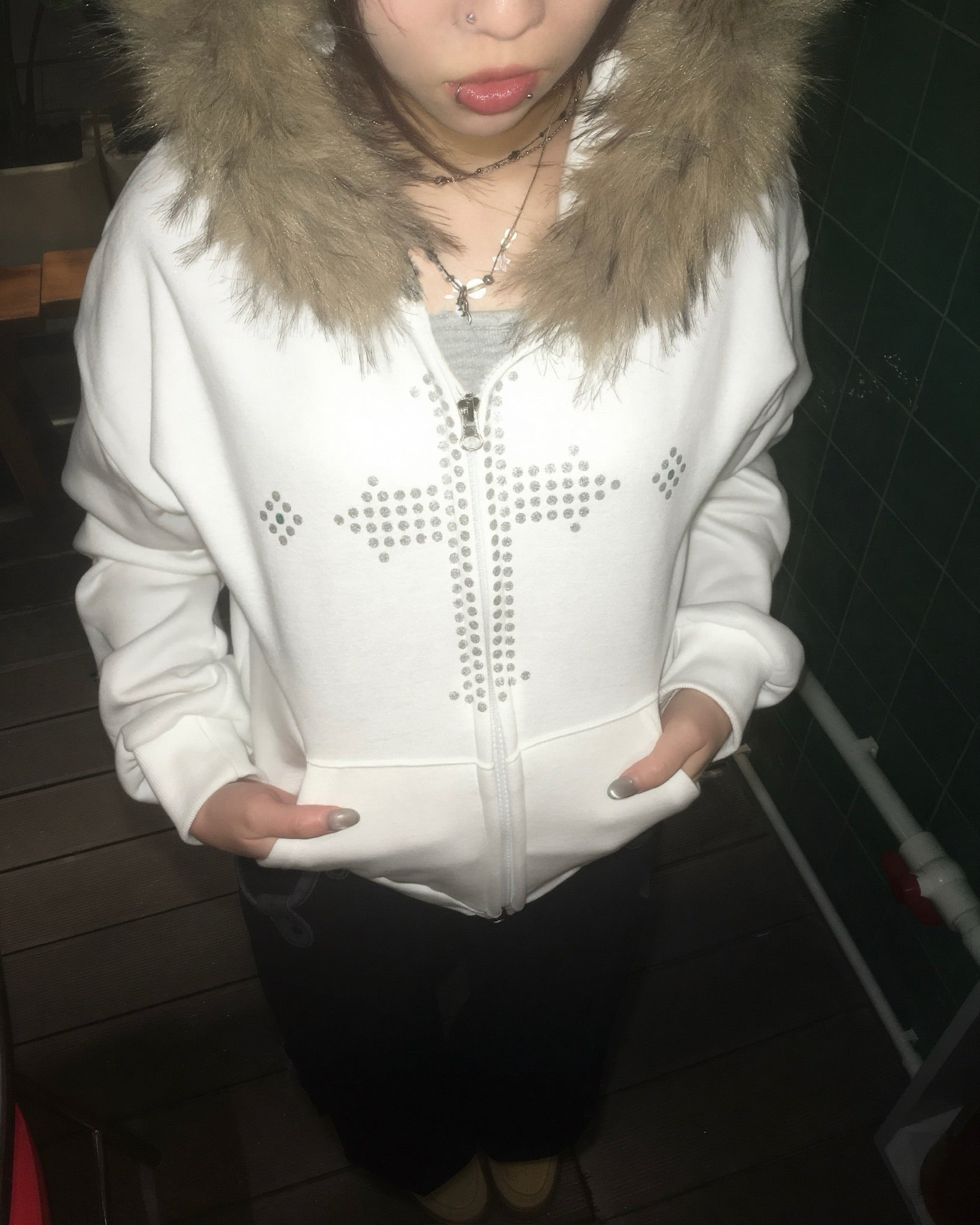 cross crop fur jacket (white)