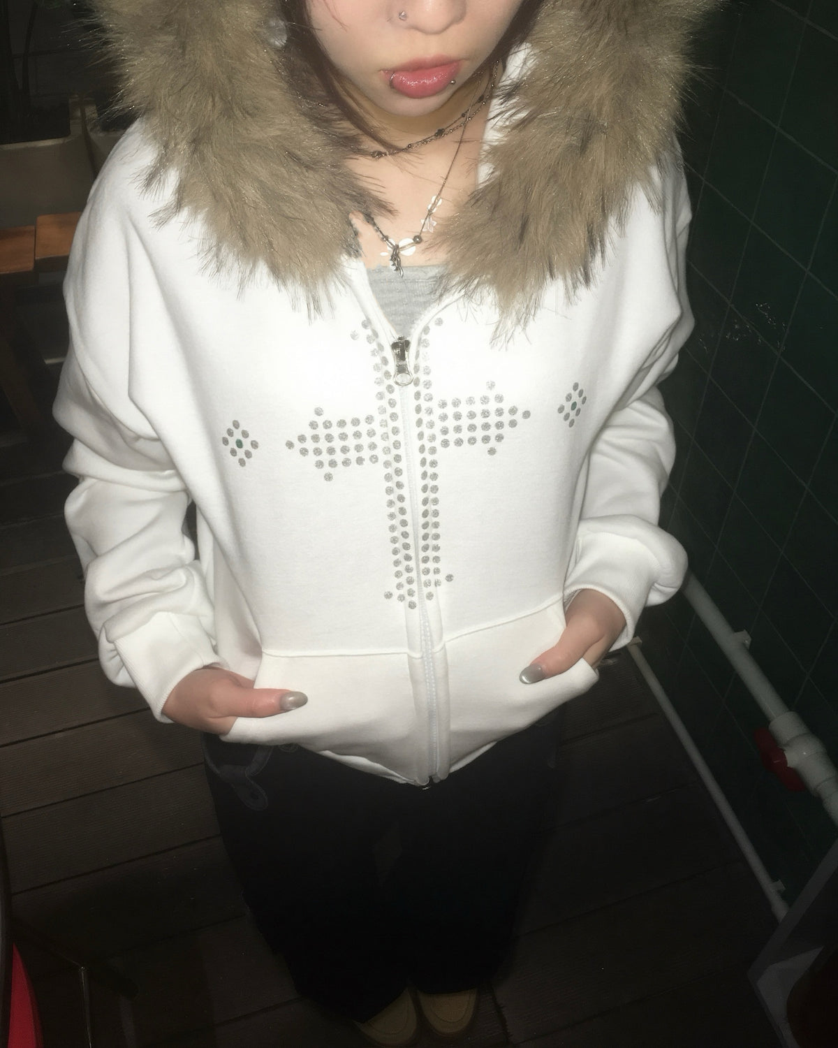 cross crop fur jacket (white)