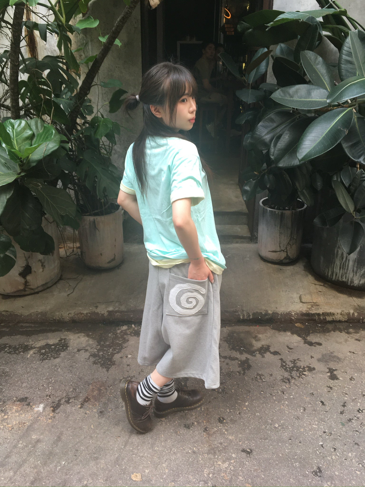 spiral half sweat pants (grey)