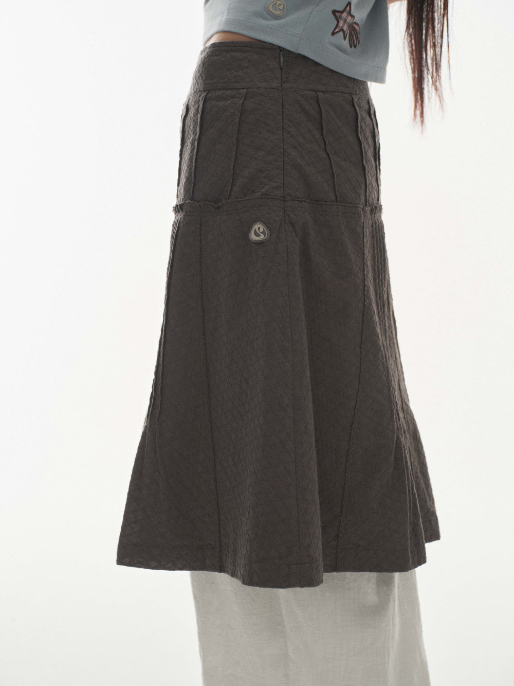 ✪【𝘱𝘳𝘦-𝘰𝘳𝘥𝘦𝘳】coyseio flower pintuck skirt (charcoal)