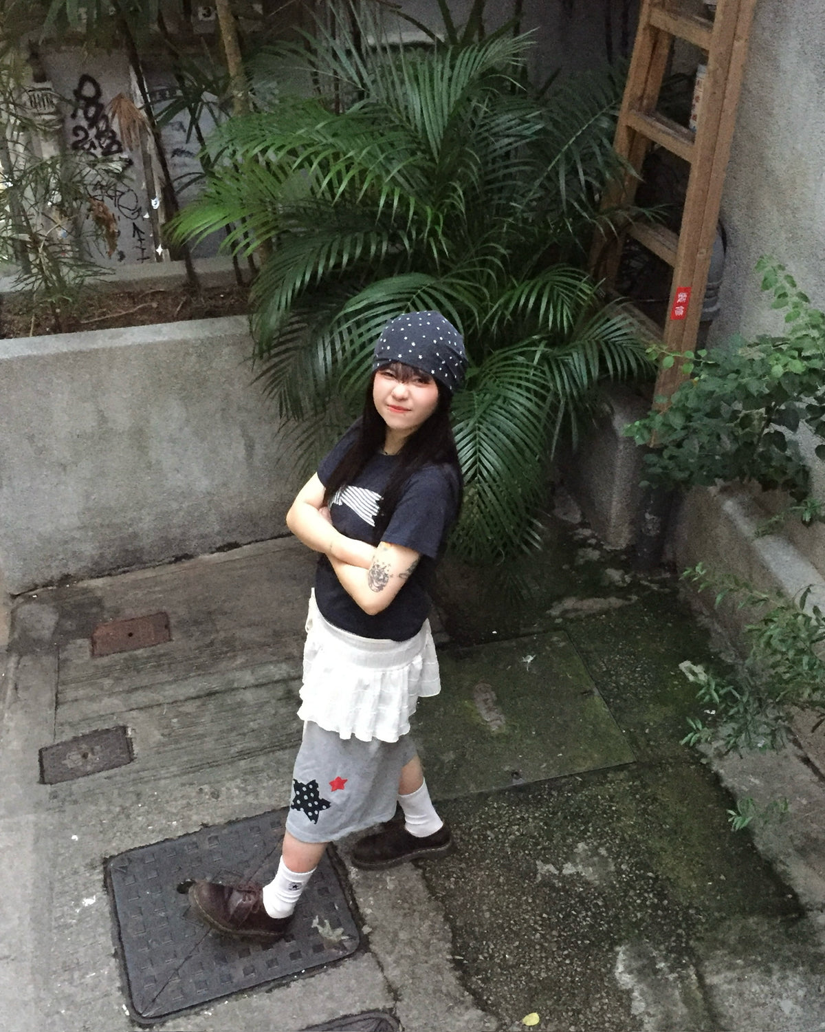 star patch crop tee (navy)