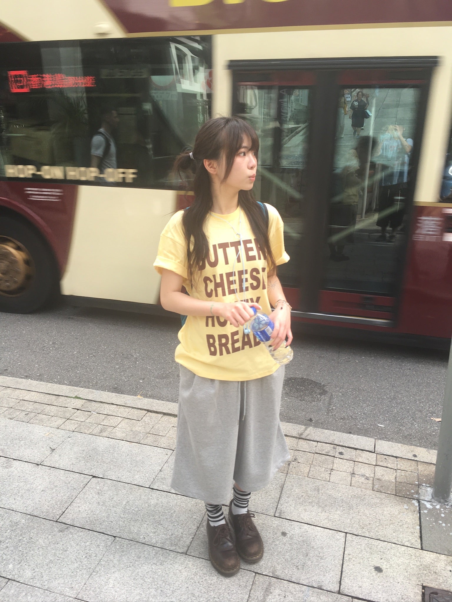 recipe letter tee (butter)