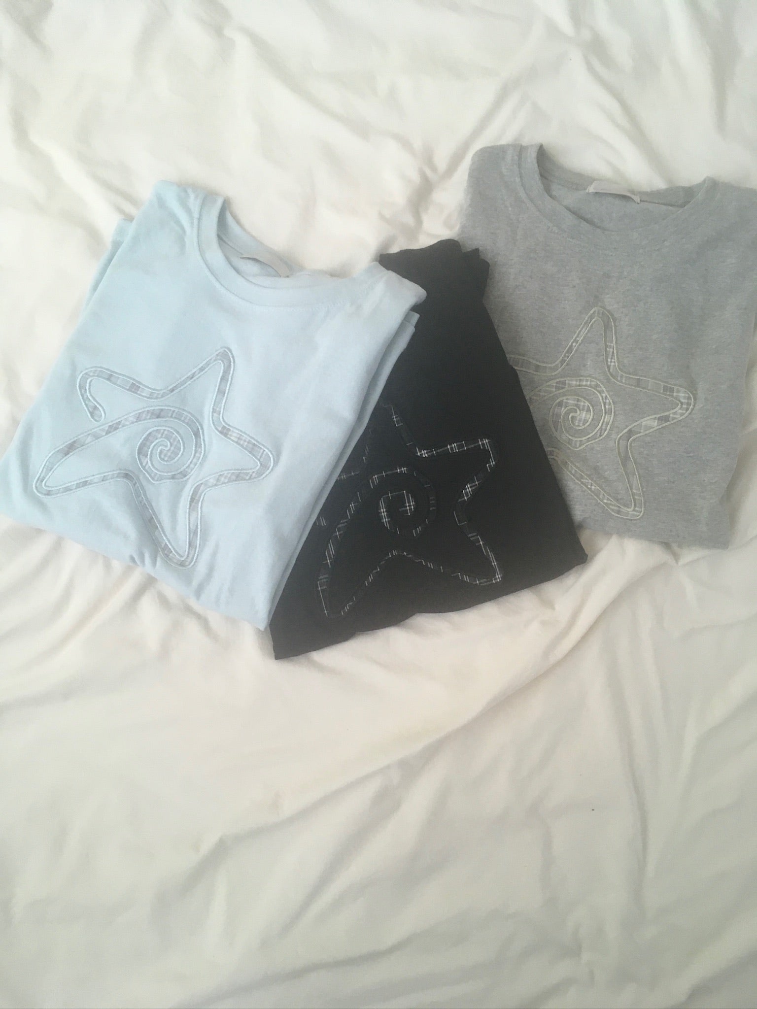 check star roll-up tee (grey)