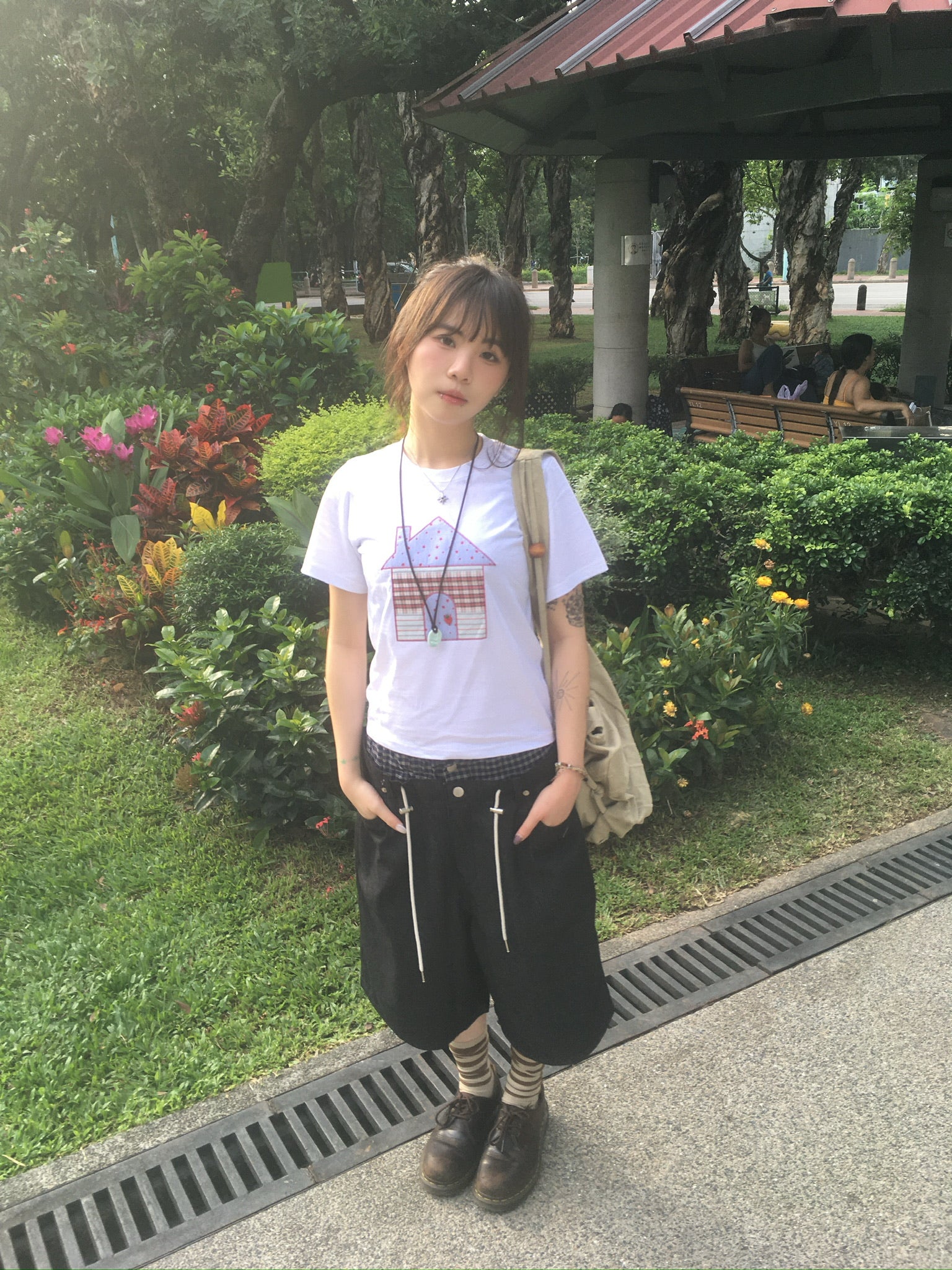 house tee (white)