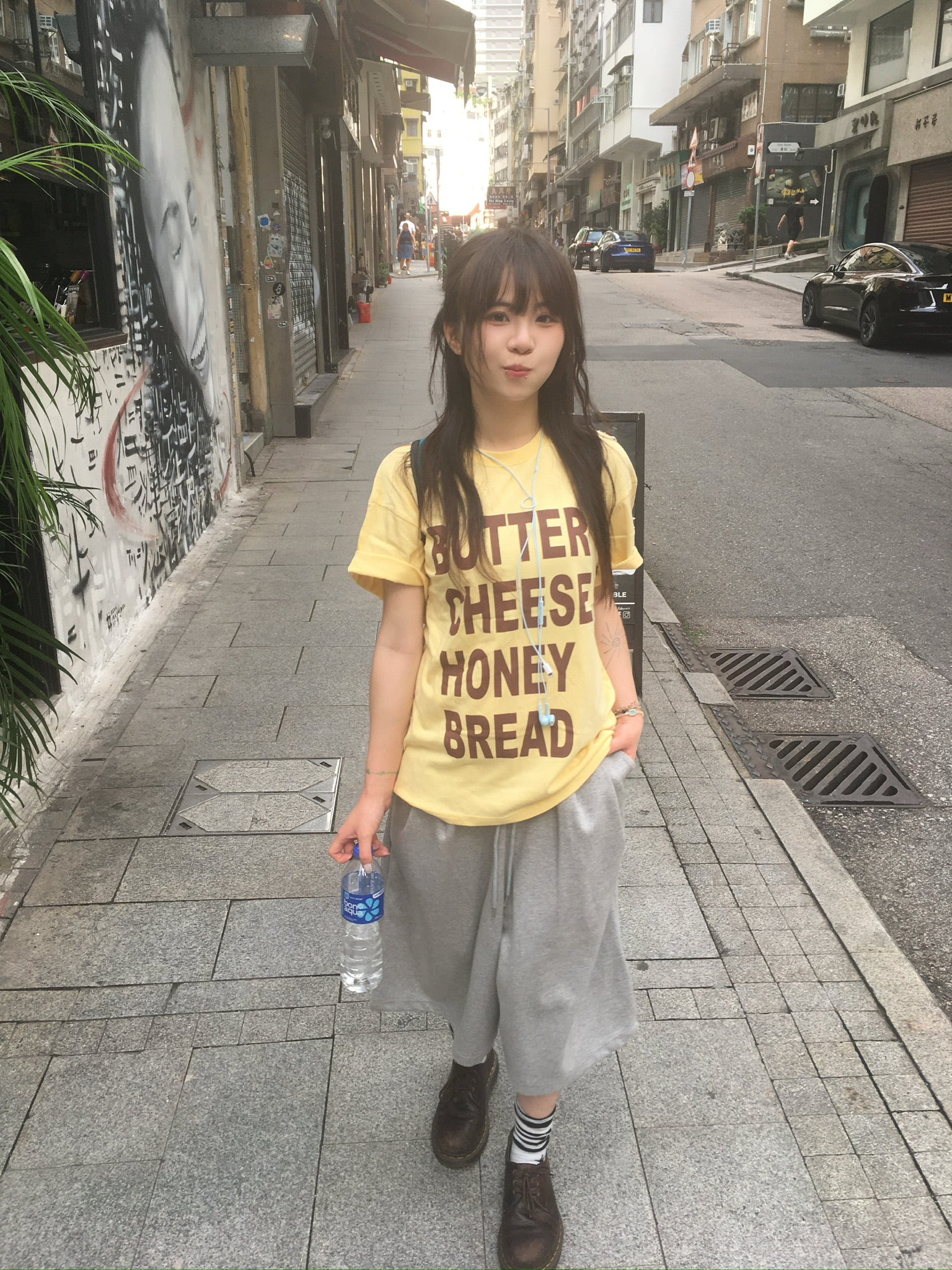 recipe letter tee (butter)