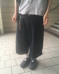 pin tuck bermuda pants (black)