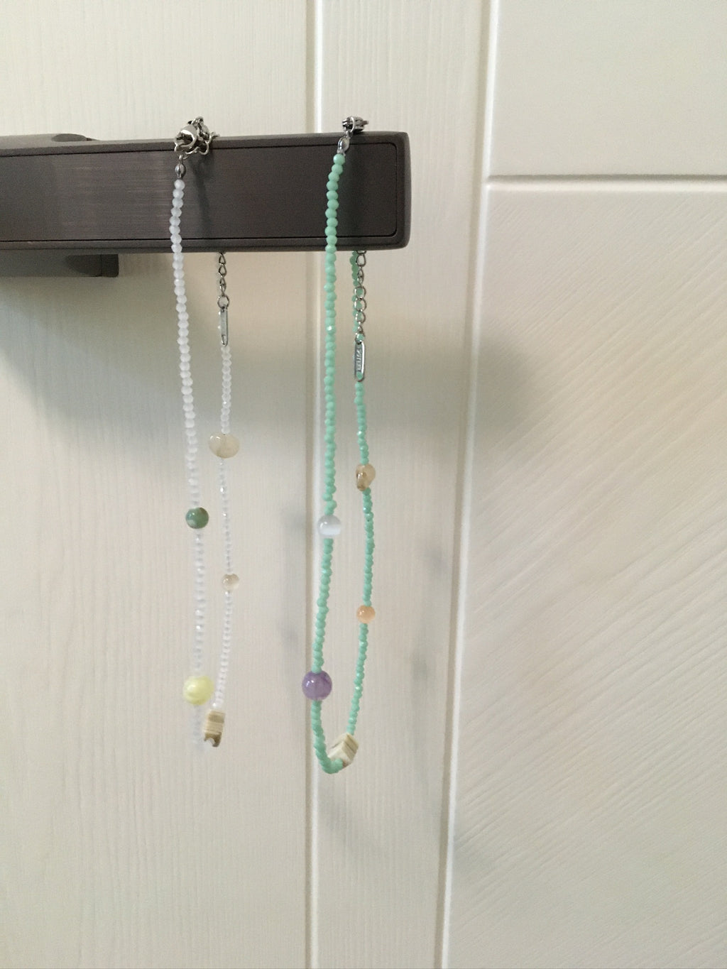 stone beaded necklace (mint)
