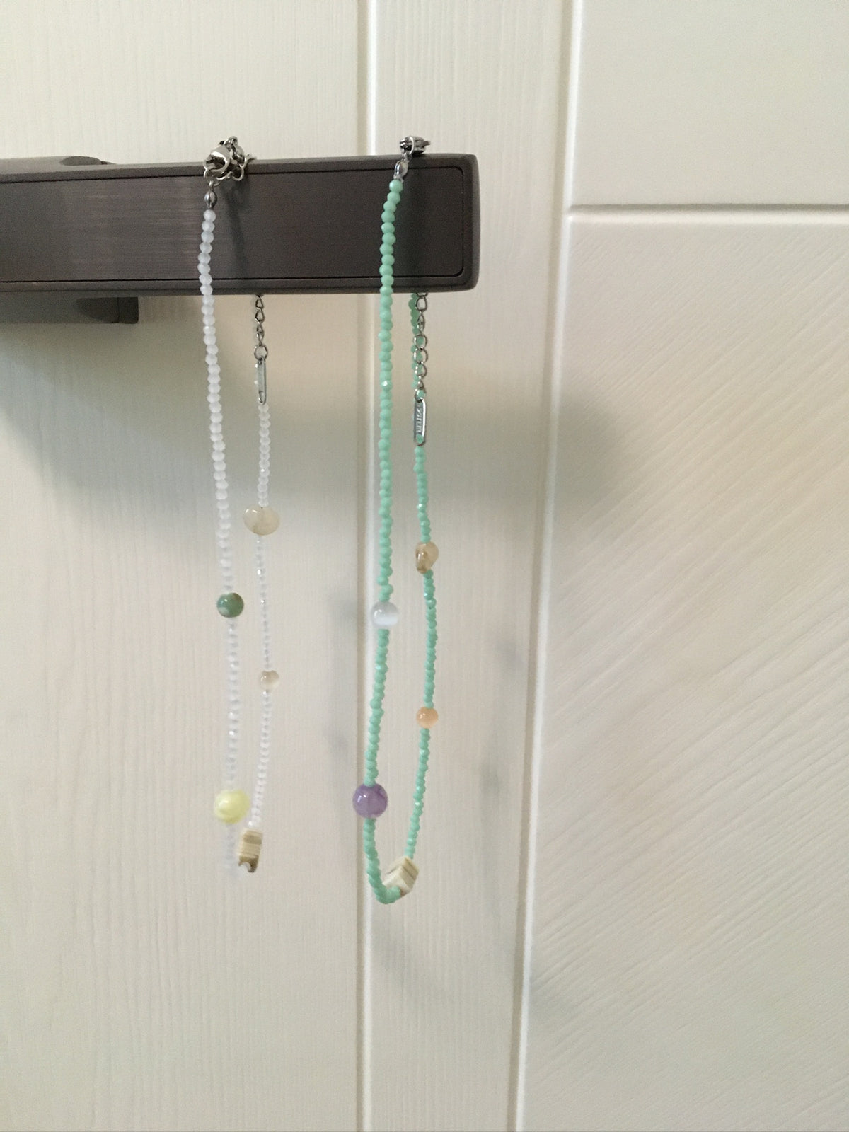 stone beaded necklace (mint)