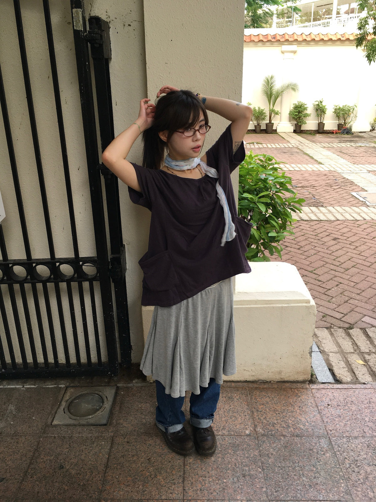 gathered neck pocket tee (purple)