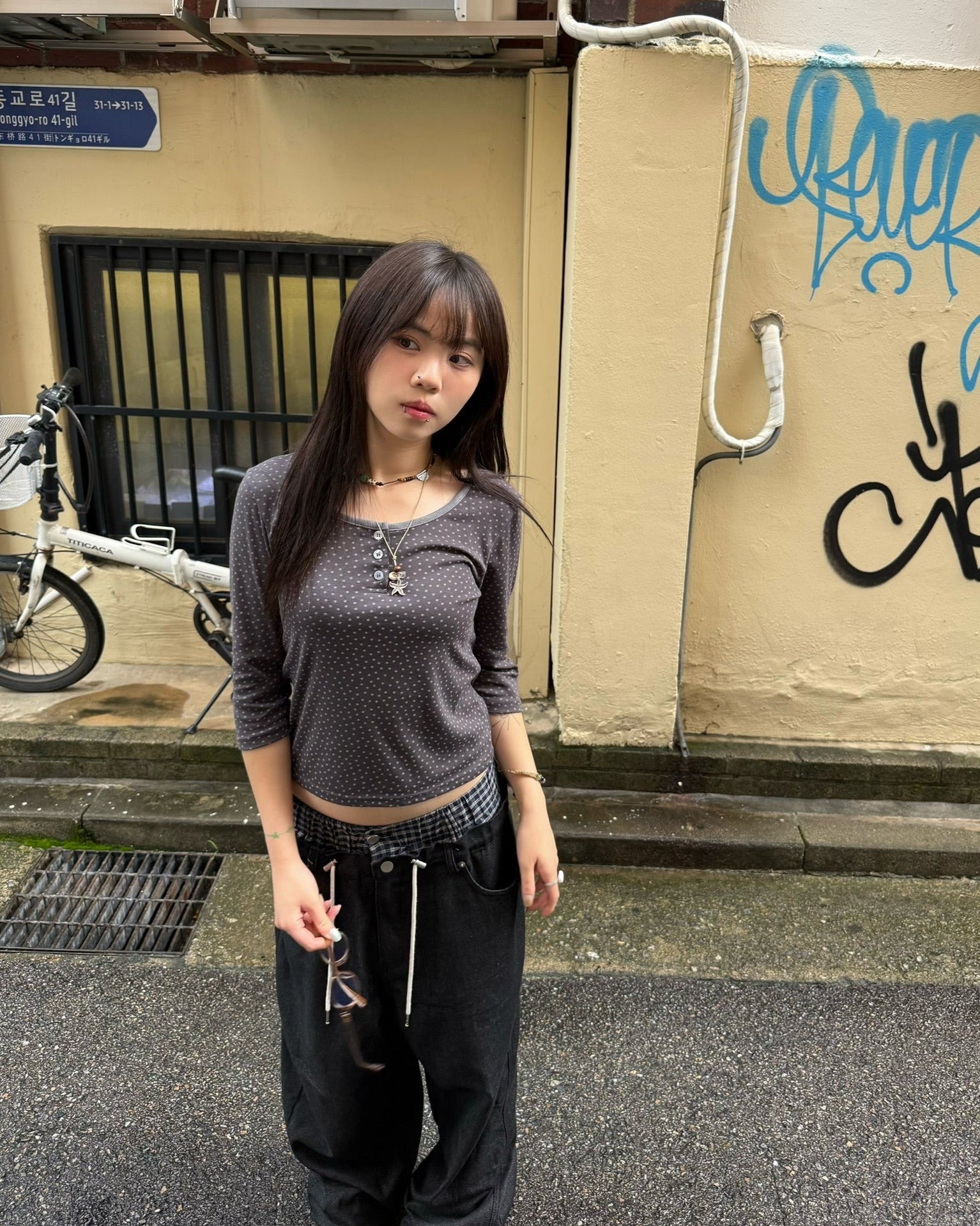 star 7 sleeve top (charcoal)