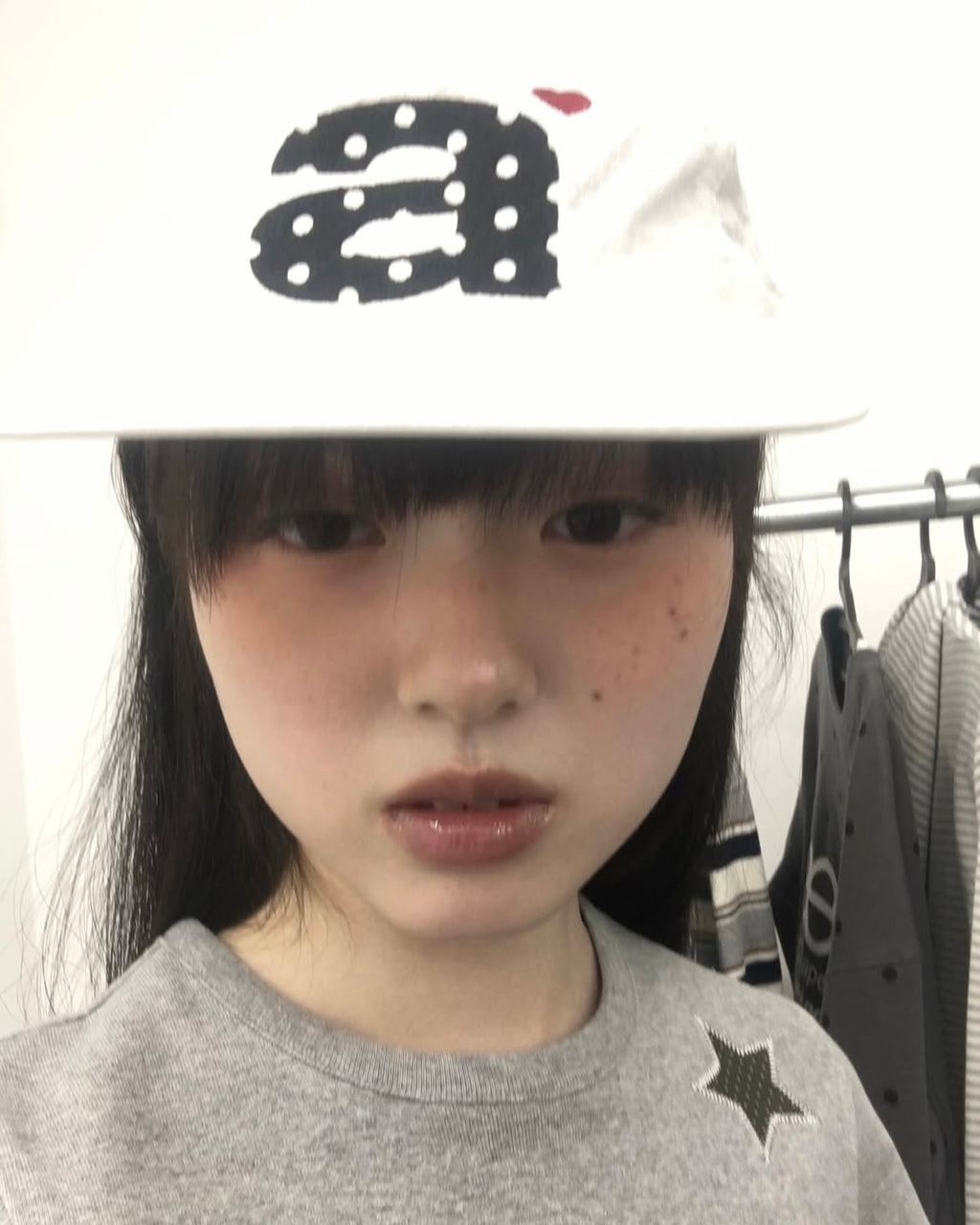 AEAE DOT SMALL LETTER NYLON CAP (WHITE)