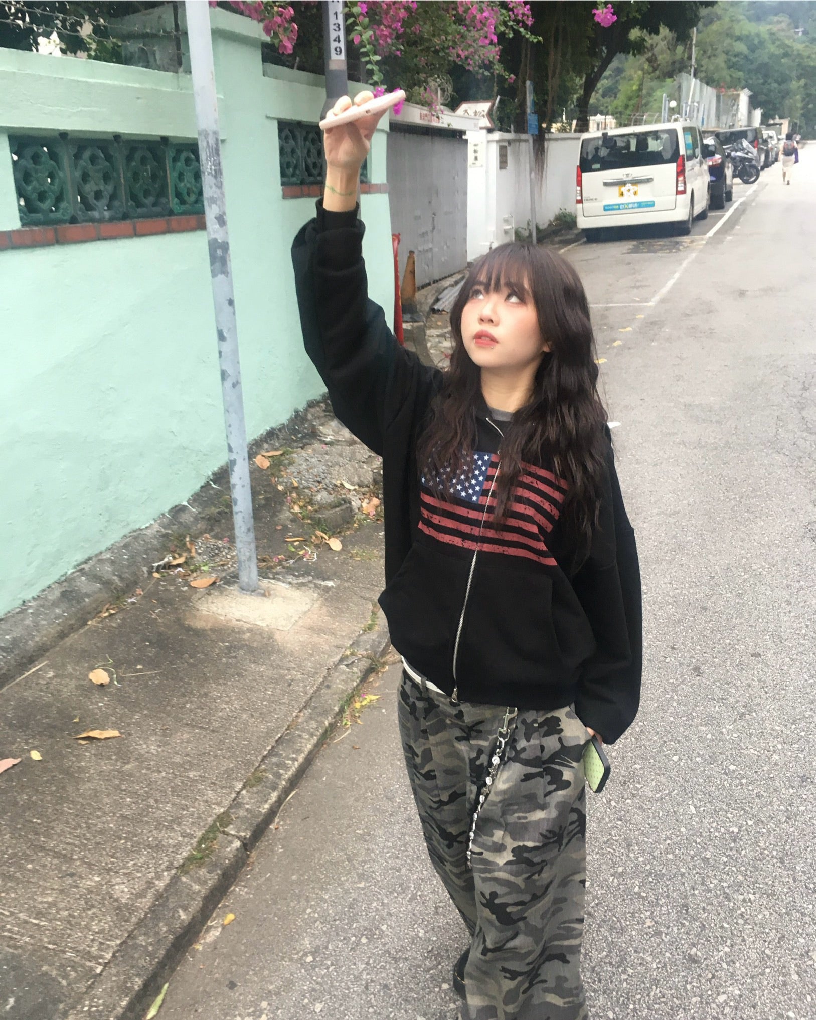 USA crop zip-up hoodie (black)