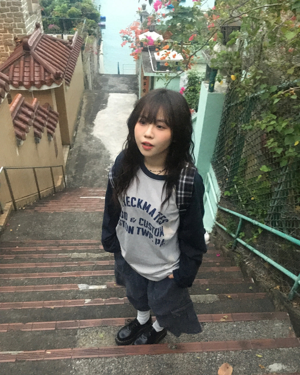 checkmates raglan tee (navy/grey) (women)