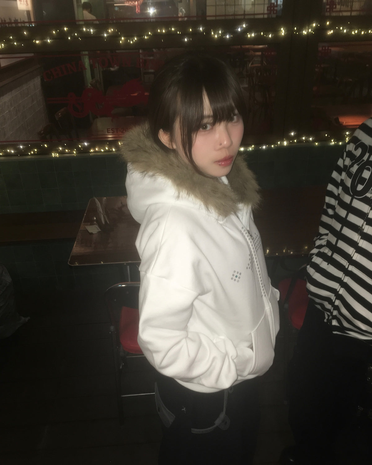 cross crop fur jacket (white)