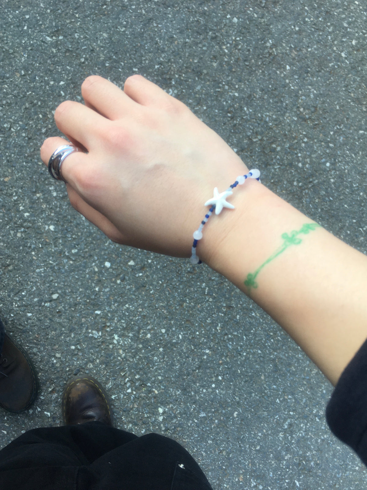 star beaded bracelet (gift)