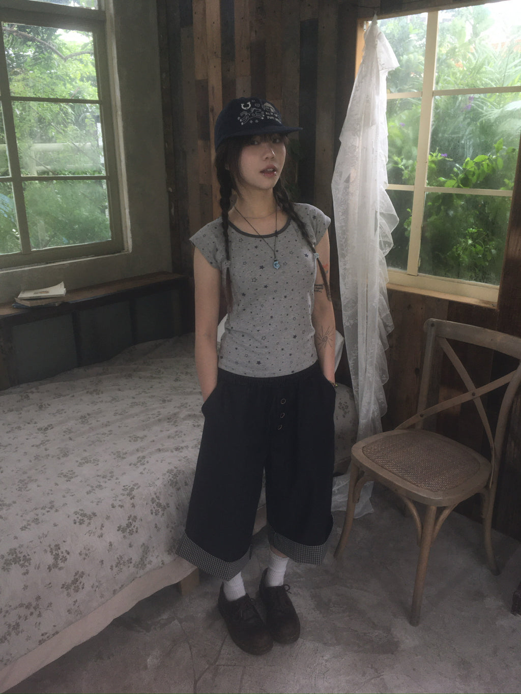 check roll-up pants