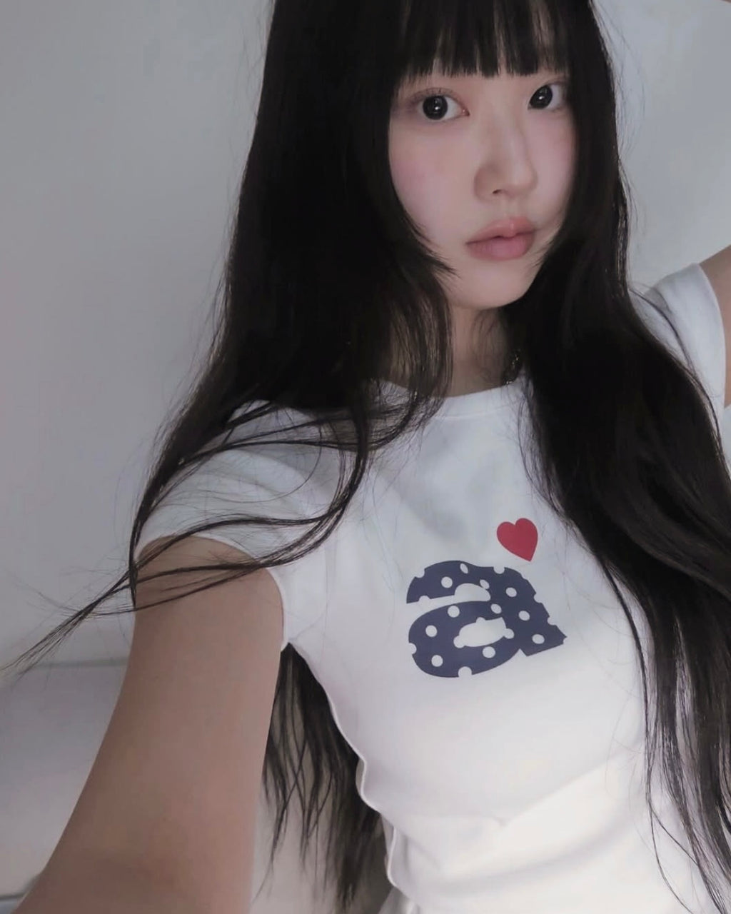 AEAE DOT SMALL LETTER TEE (WHITE)