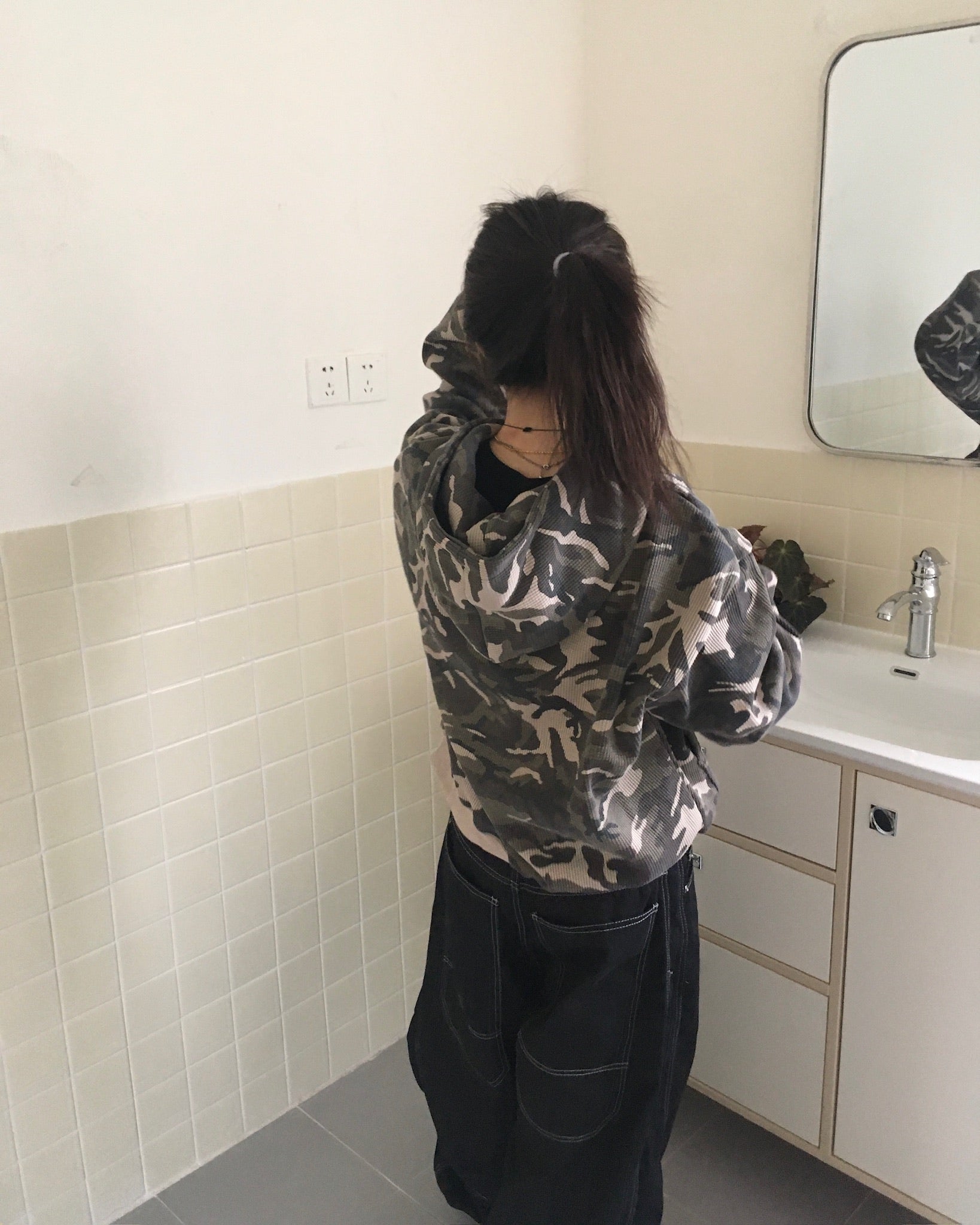 camo waffle zip-up hoodie (beige)