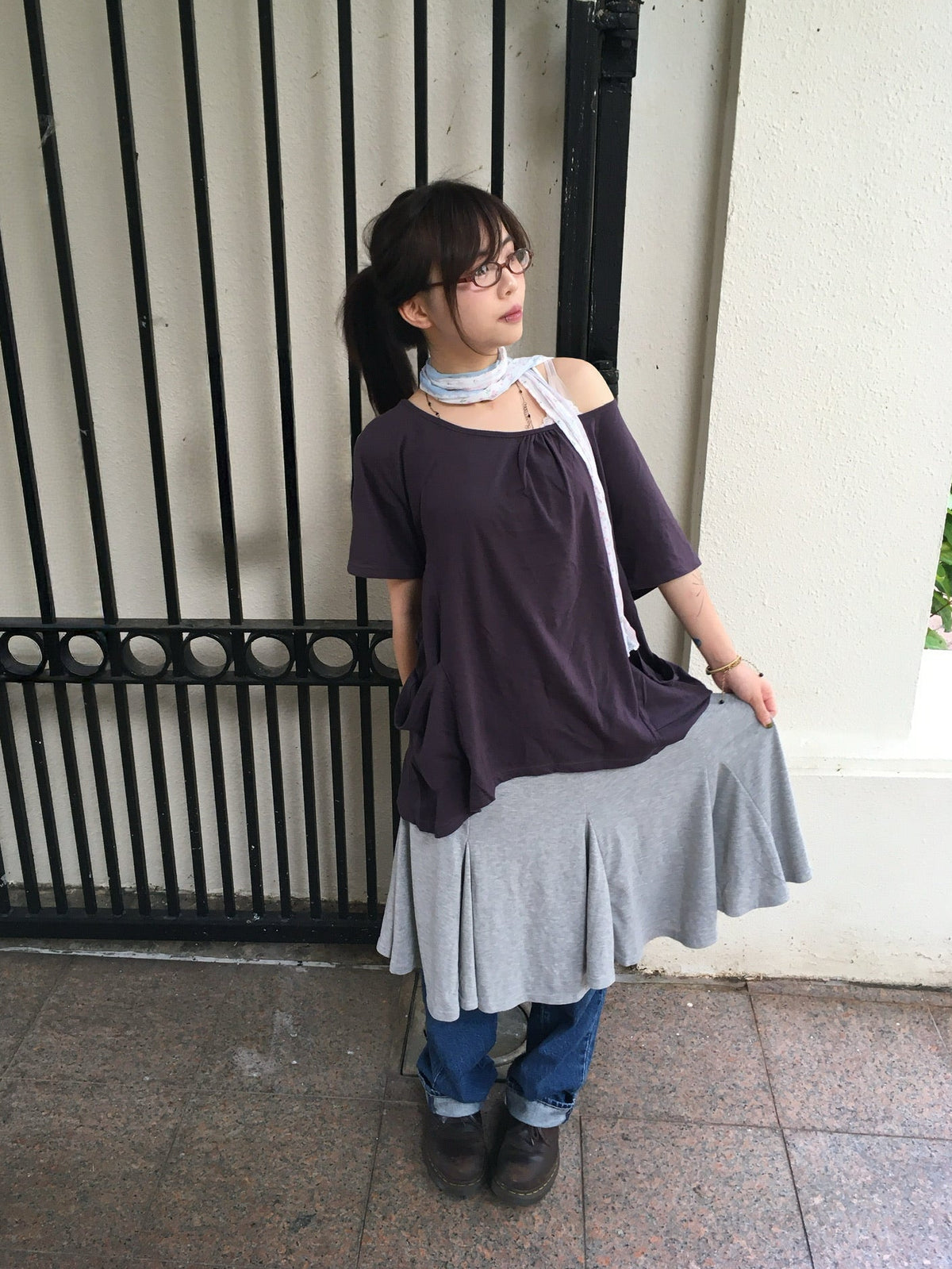 gathered neck pocket tee (purple)