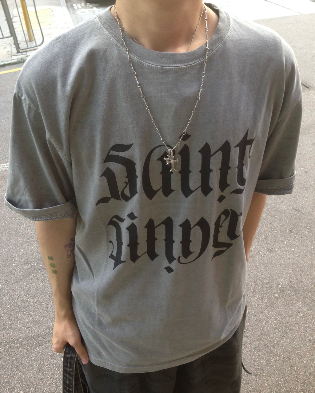 saint washed tee (light grey)