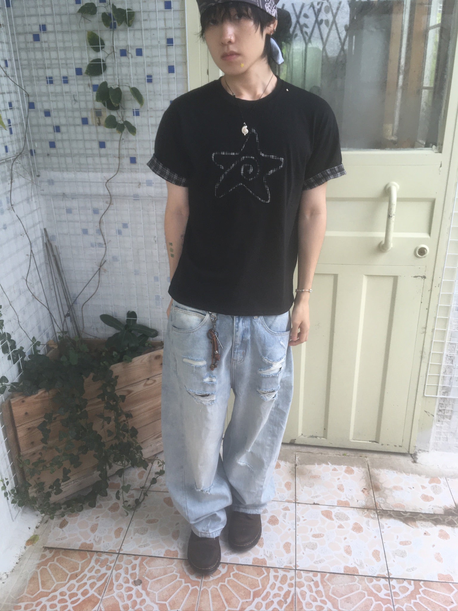 (★BEST) check star roll-up tee (black)
