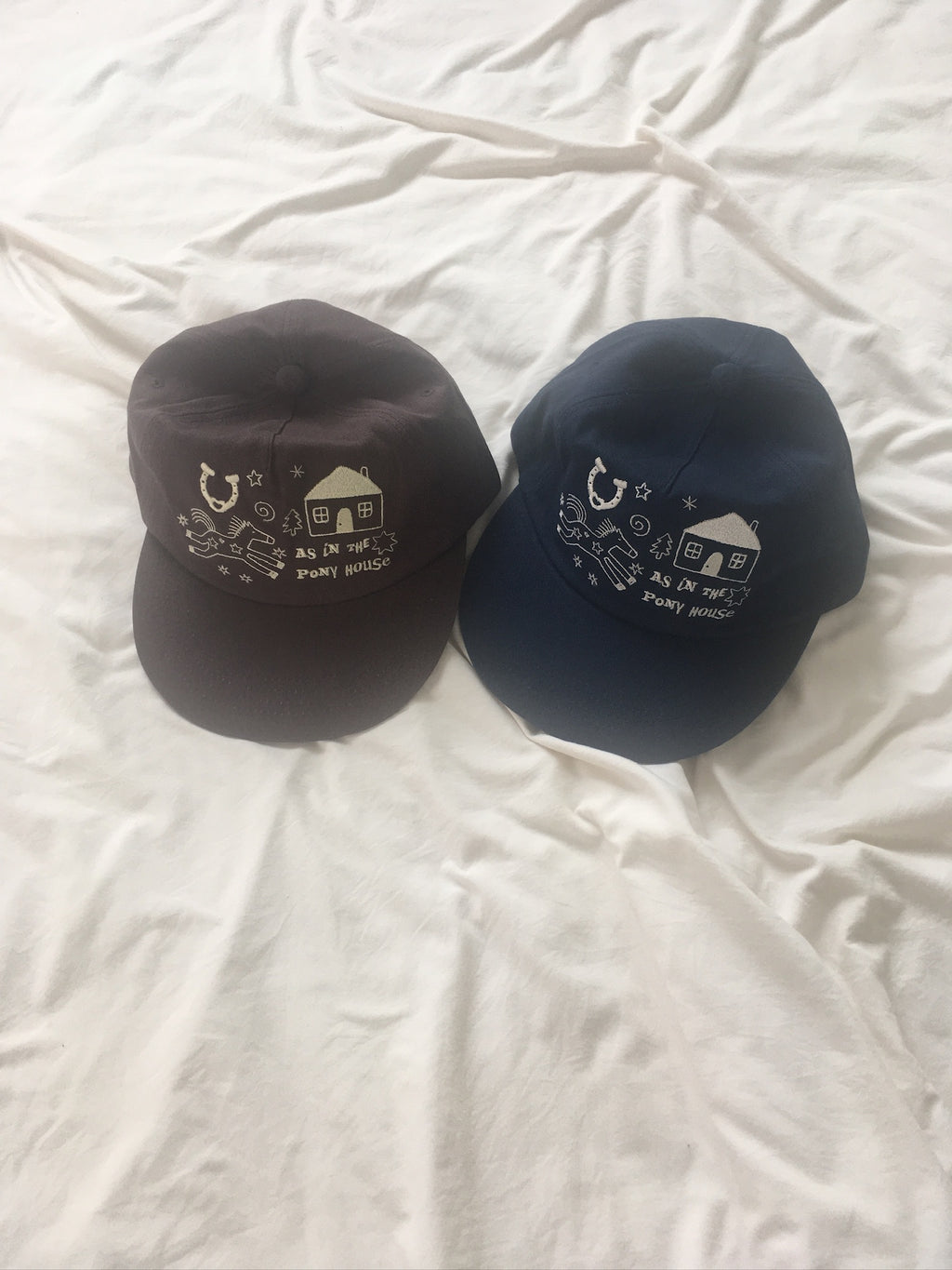 pony house cap (brown)