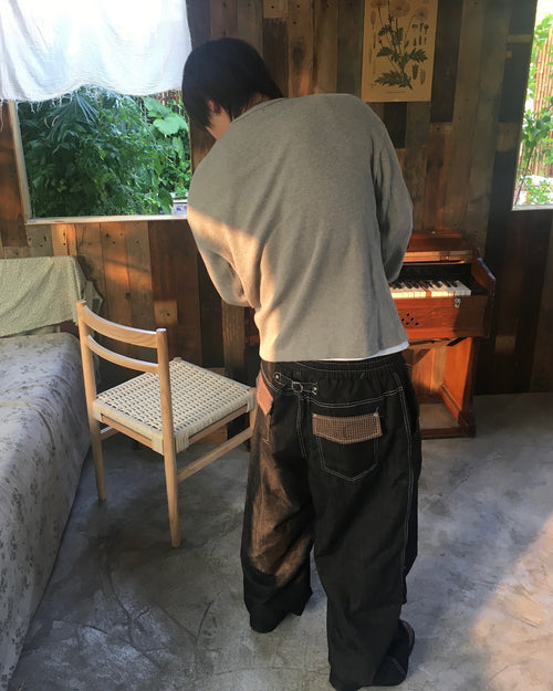 checked cinch back pants (black)