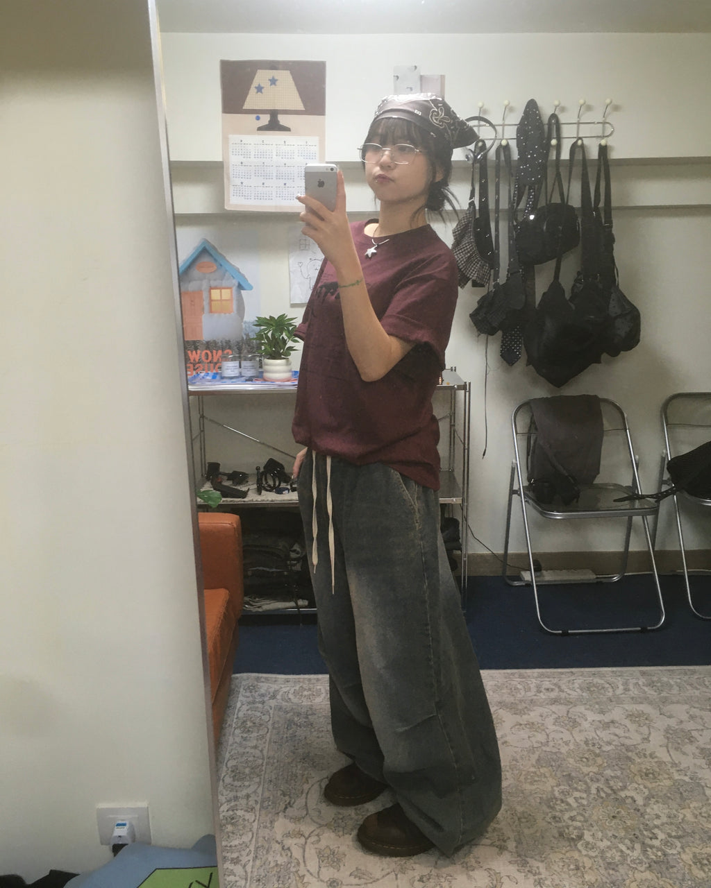 (in stock) bucket tee (burgundy)