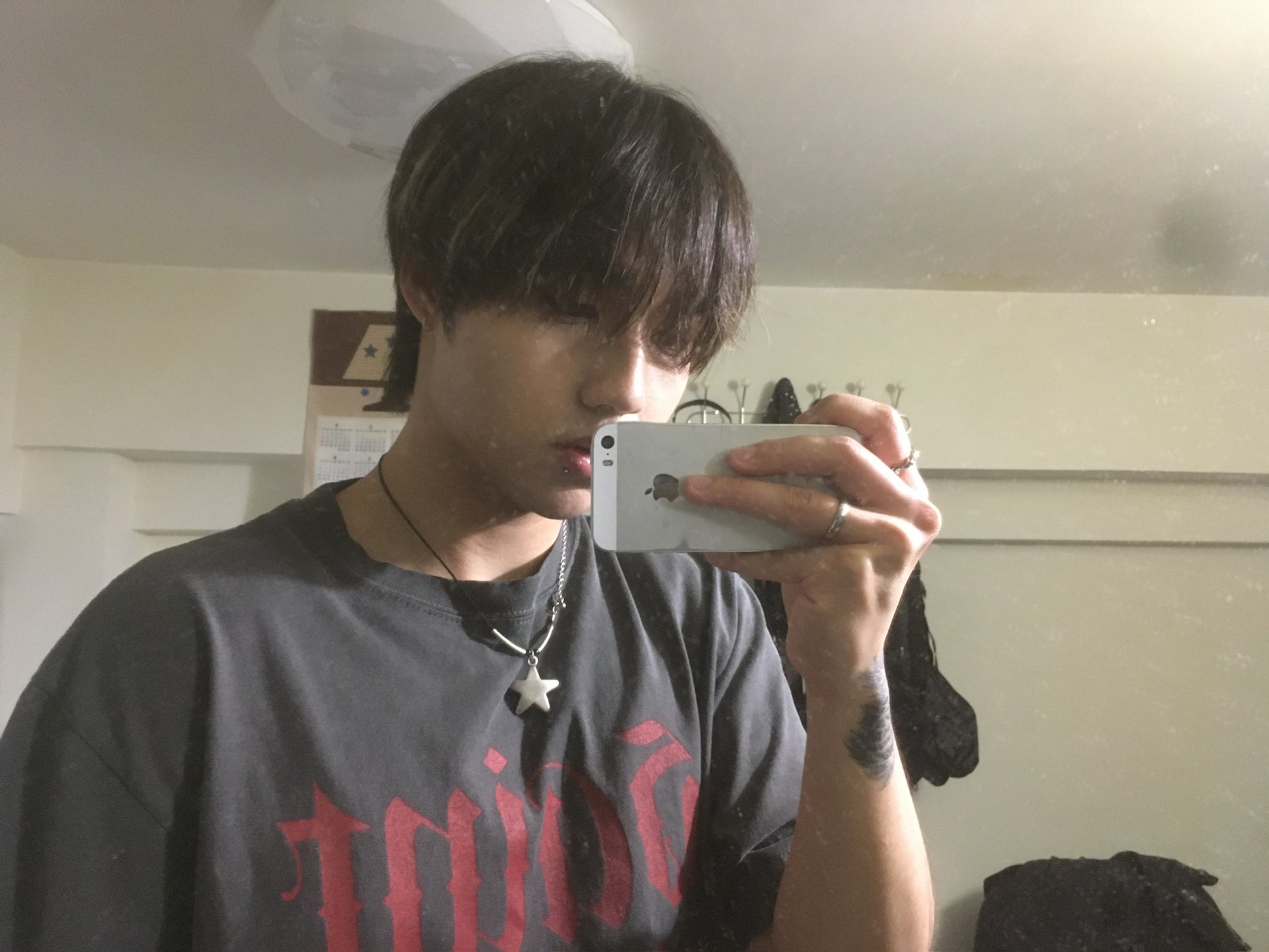 saint washed tee (charcoal)