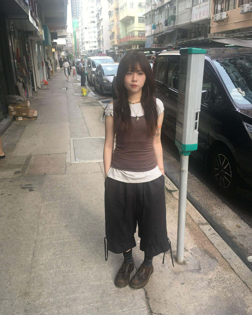 two-piece layered tee (brown/light grey)