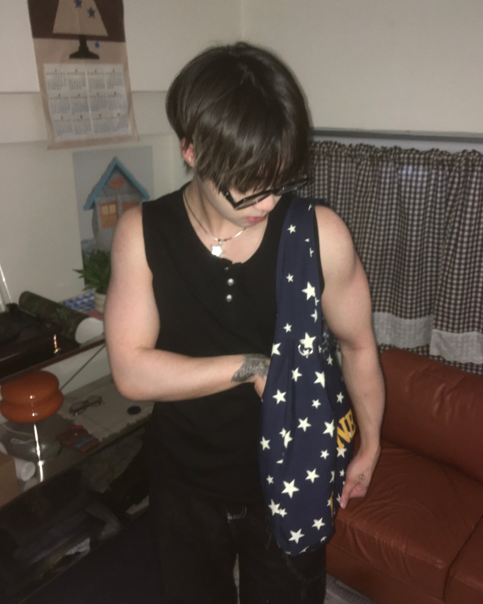 vintage henly neck vest (black)