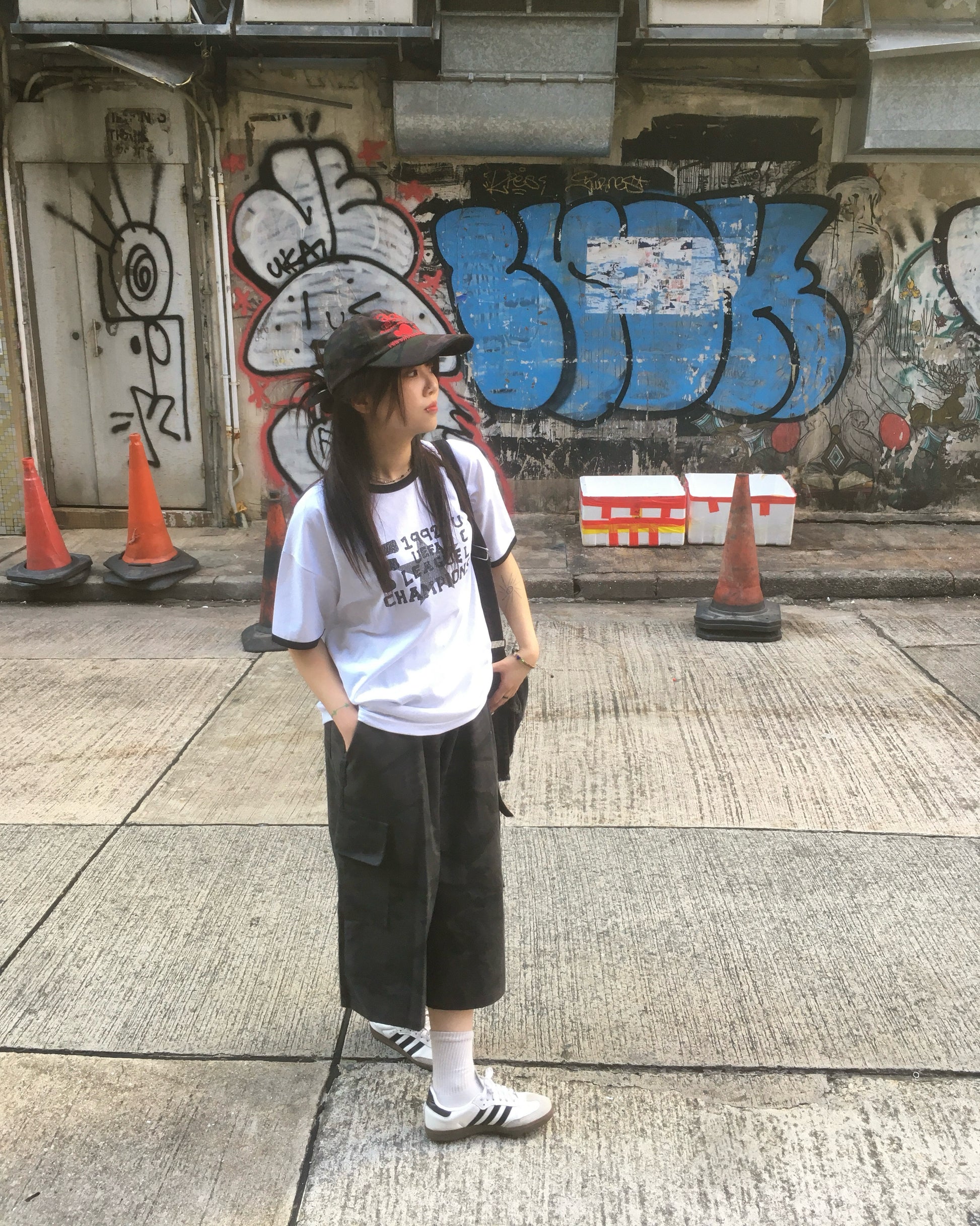 camo cargo sweatshorts (women wear)