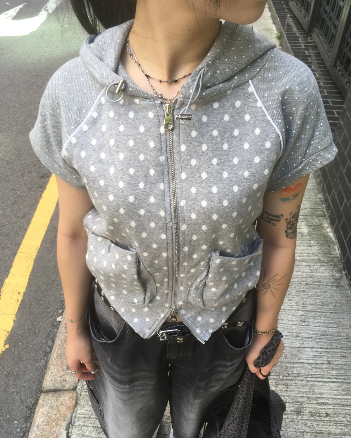 dot short sleeves hoodie zip-up (grey)