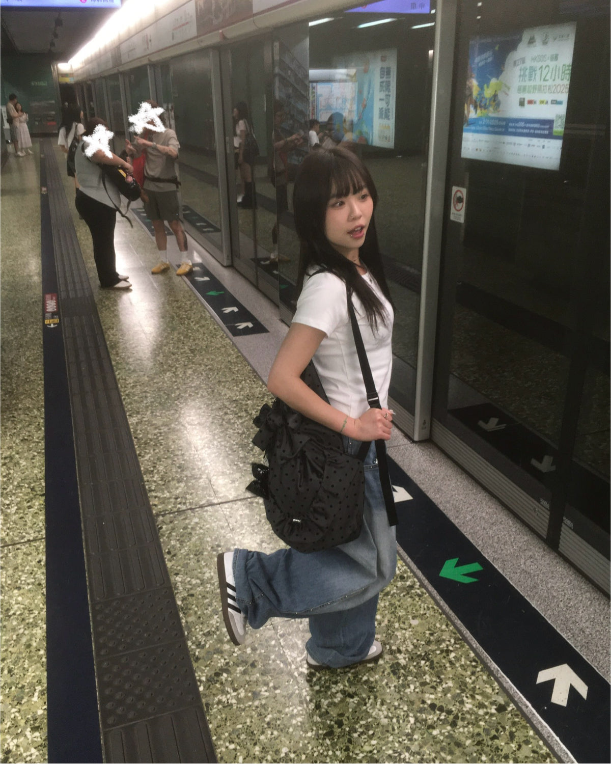 dot backpack (black)