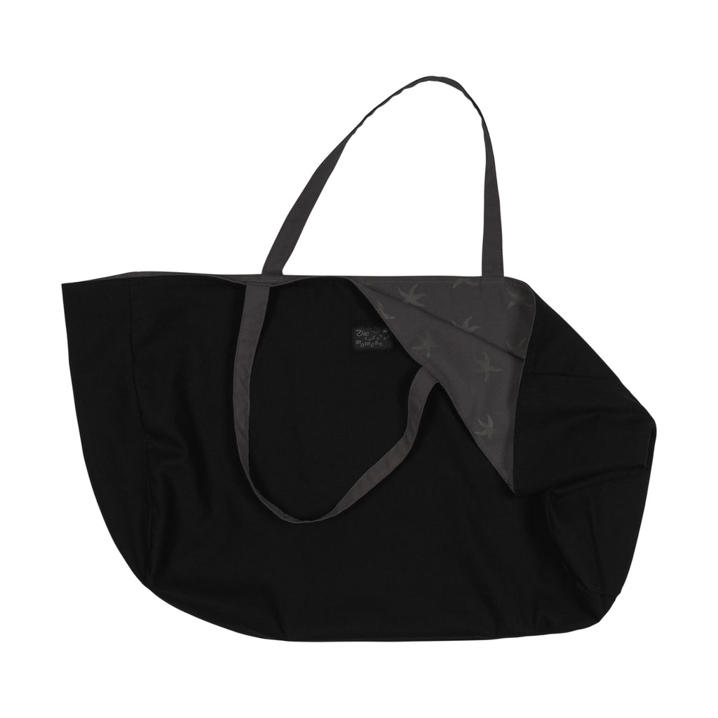 TCM STARFISH REVERSIBLE TOTE BAG (CHARCOAL/BLACK)