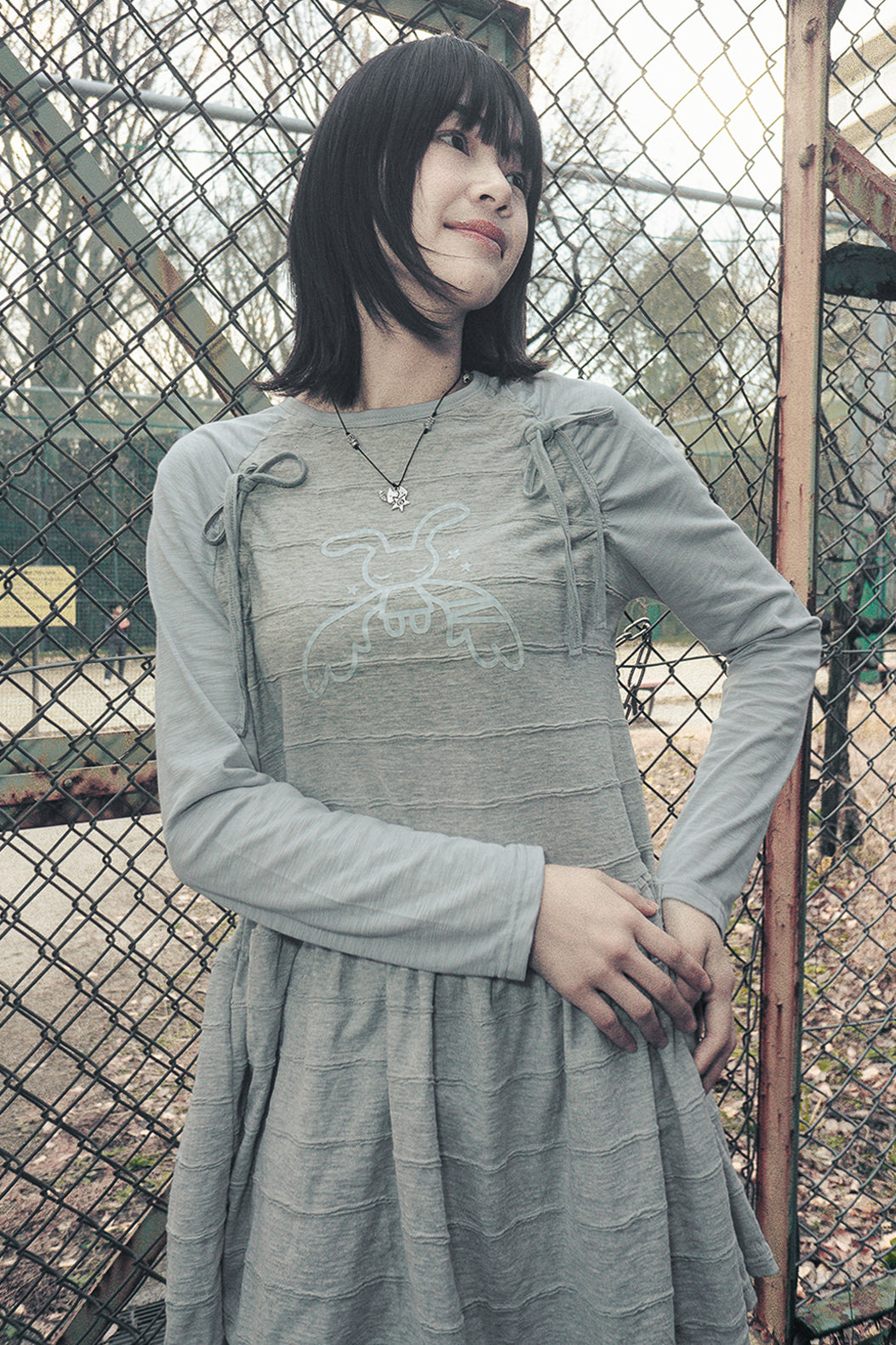 HUGYOURSKIN ANGEL PATCH RAGLAN DRESS (GREY)