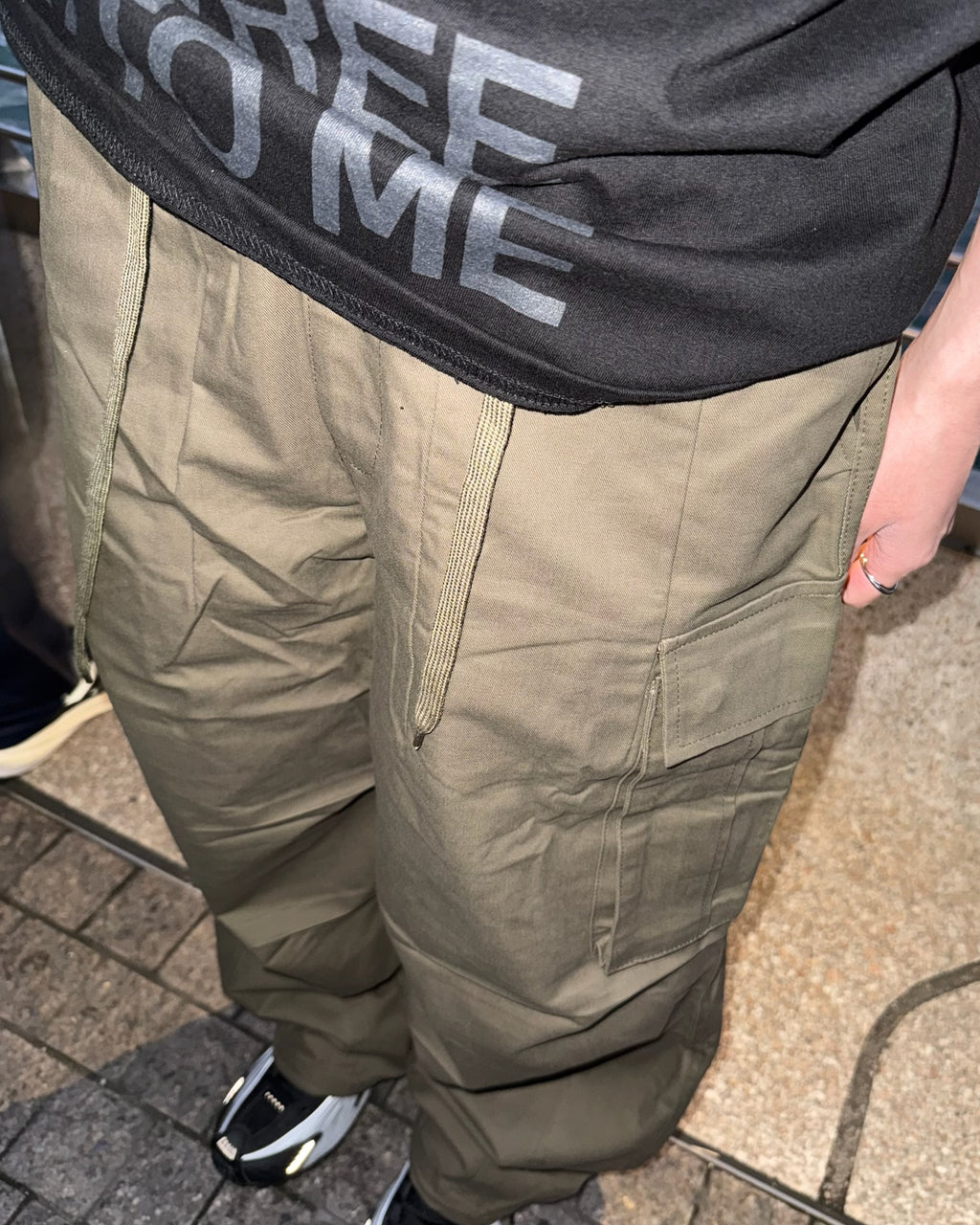 (in stock) banding parachute cargo pants